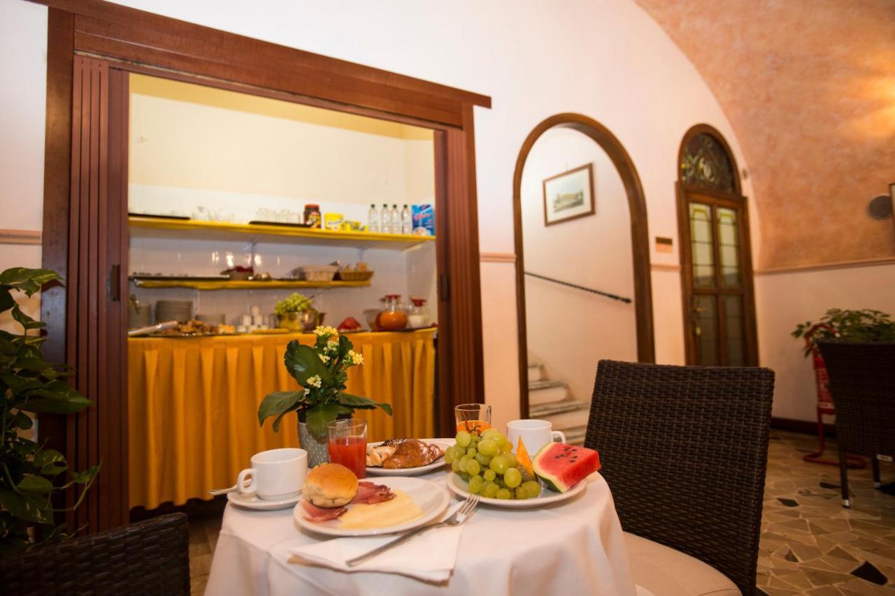 Hotel Giubileo Rome Bagian luar foto